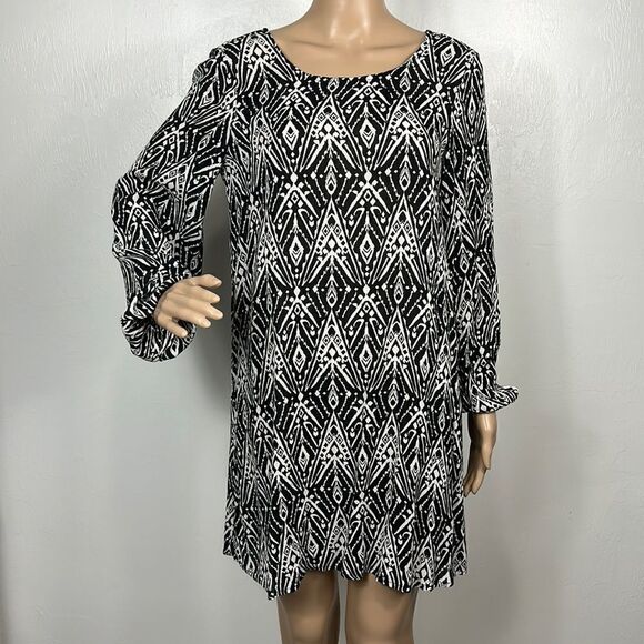 Billabong Heart Strayed Black And White Long Sleeve Mini Dress Size M - Picture 1 of 11